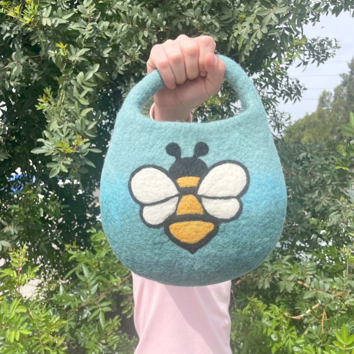 Water Felted Bee Bag - One Handle with Magnet - Blue Green