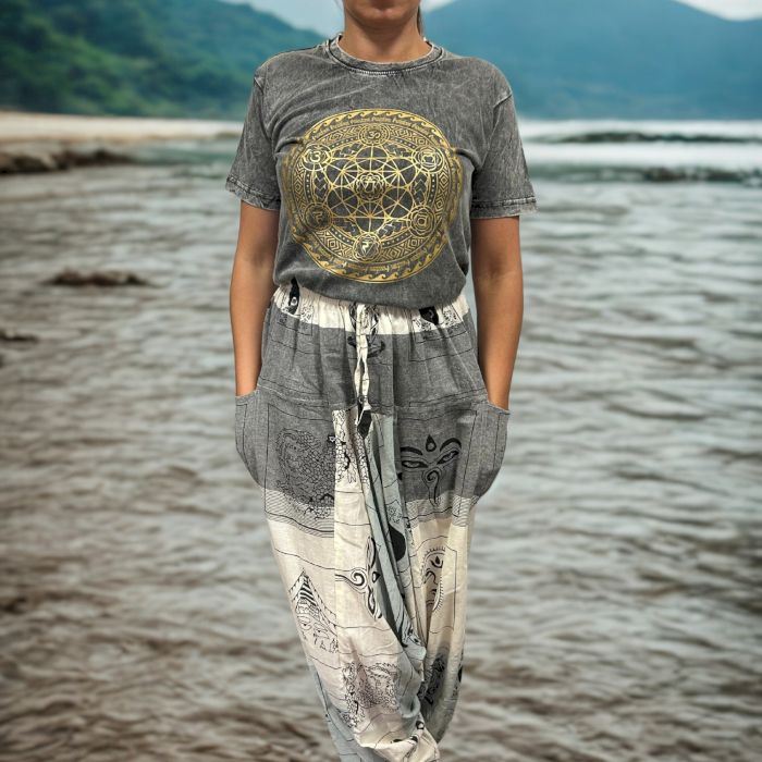 Small Stone Washed Teashirt - Chakra - Dark Grey