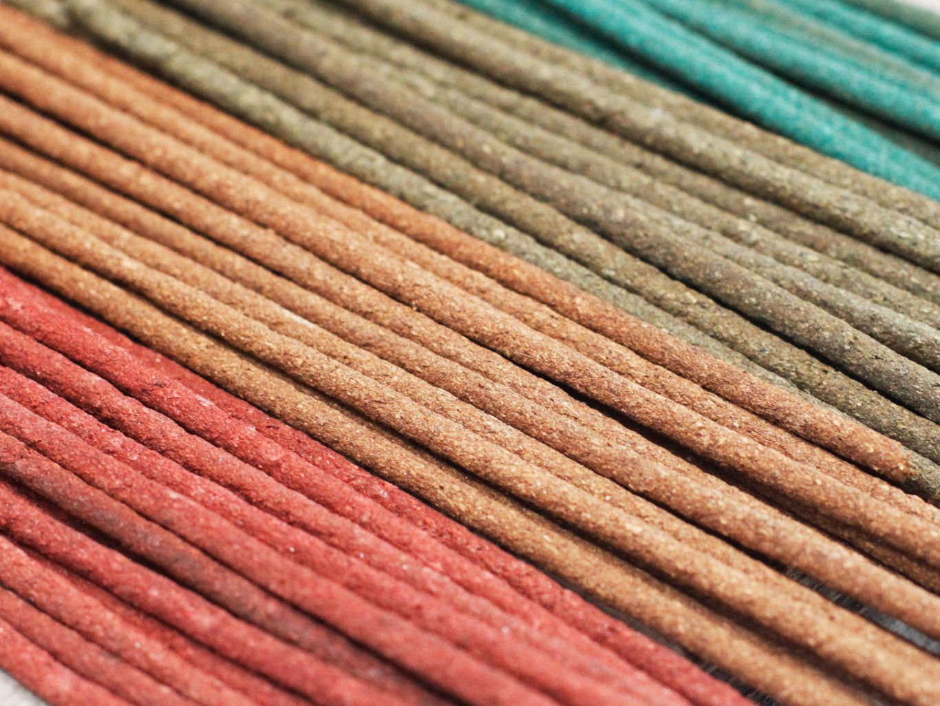 Tibetan Big Pack Incense - Himalaya Red